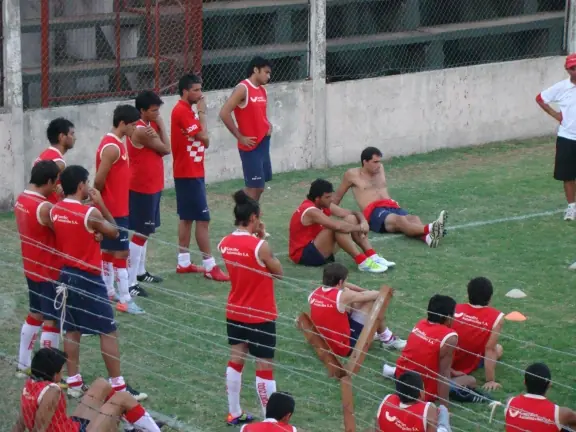 Fotografía publicada con la nota «GUARANÍ ENFRENTARÁ A FOR EVER, EN UNA NUEVA VERSIÓN DEL CLÁSICO DE LA REGIÓN»