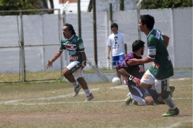 Villafañe marca el único gol del partido