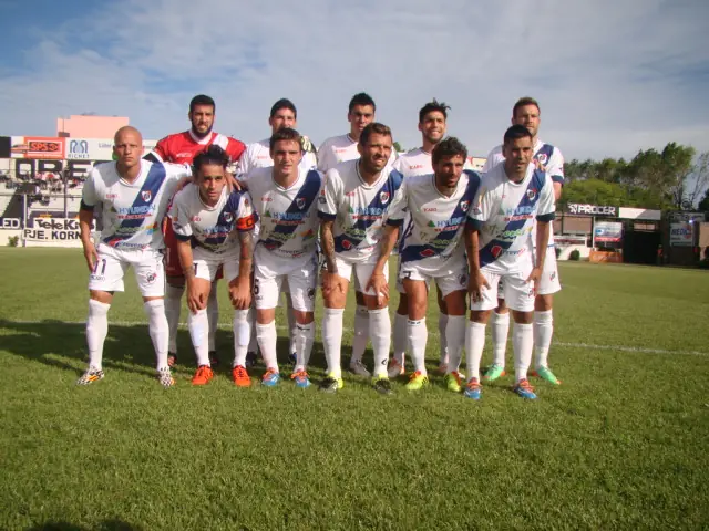 Fotografía publicada con la nota «GUARANÍ PERDIÓ CON ALL BOYS 2 A 0 Y SE COMPLICA SU PERMANENCIA EN LA B NACIONAL»